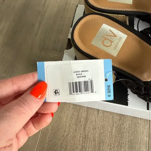 Dolce Vita Black Woven Sandals - Picture 5 of 8